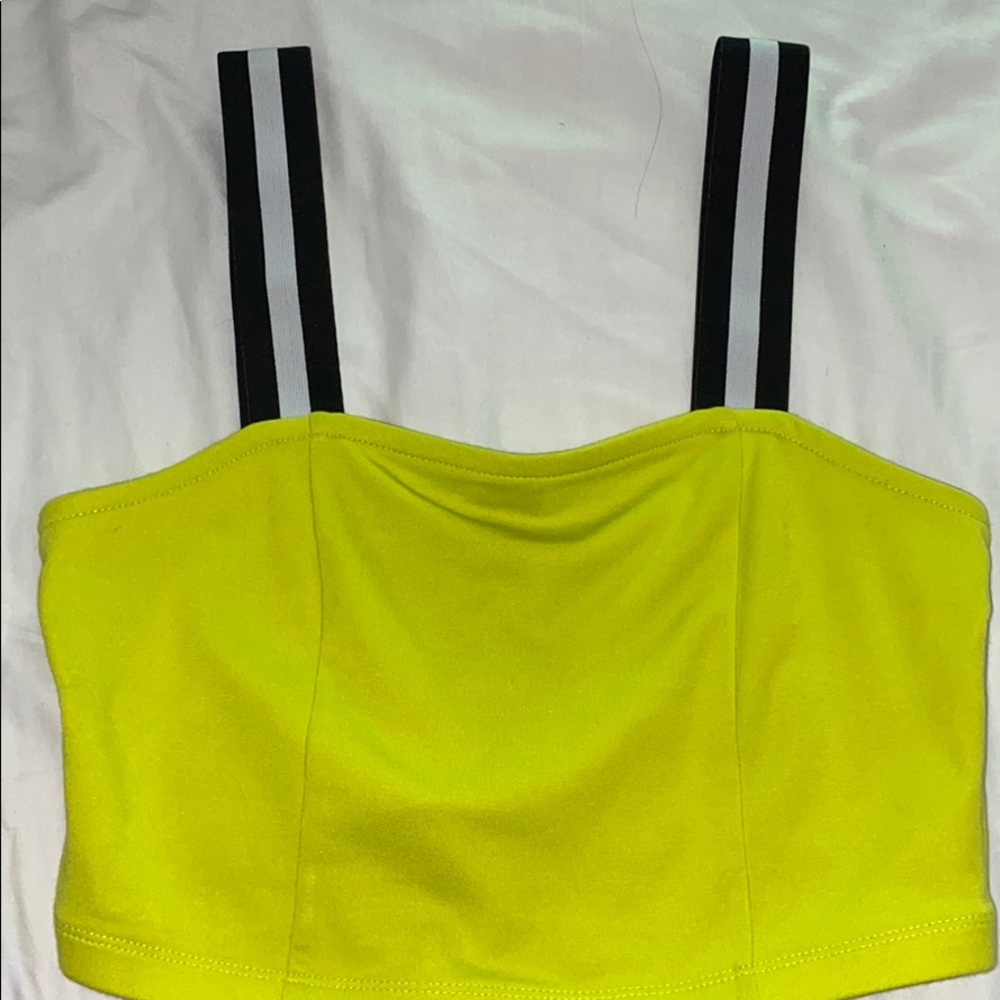 cropped tank top